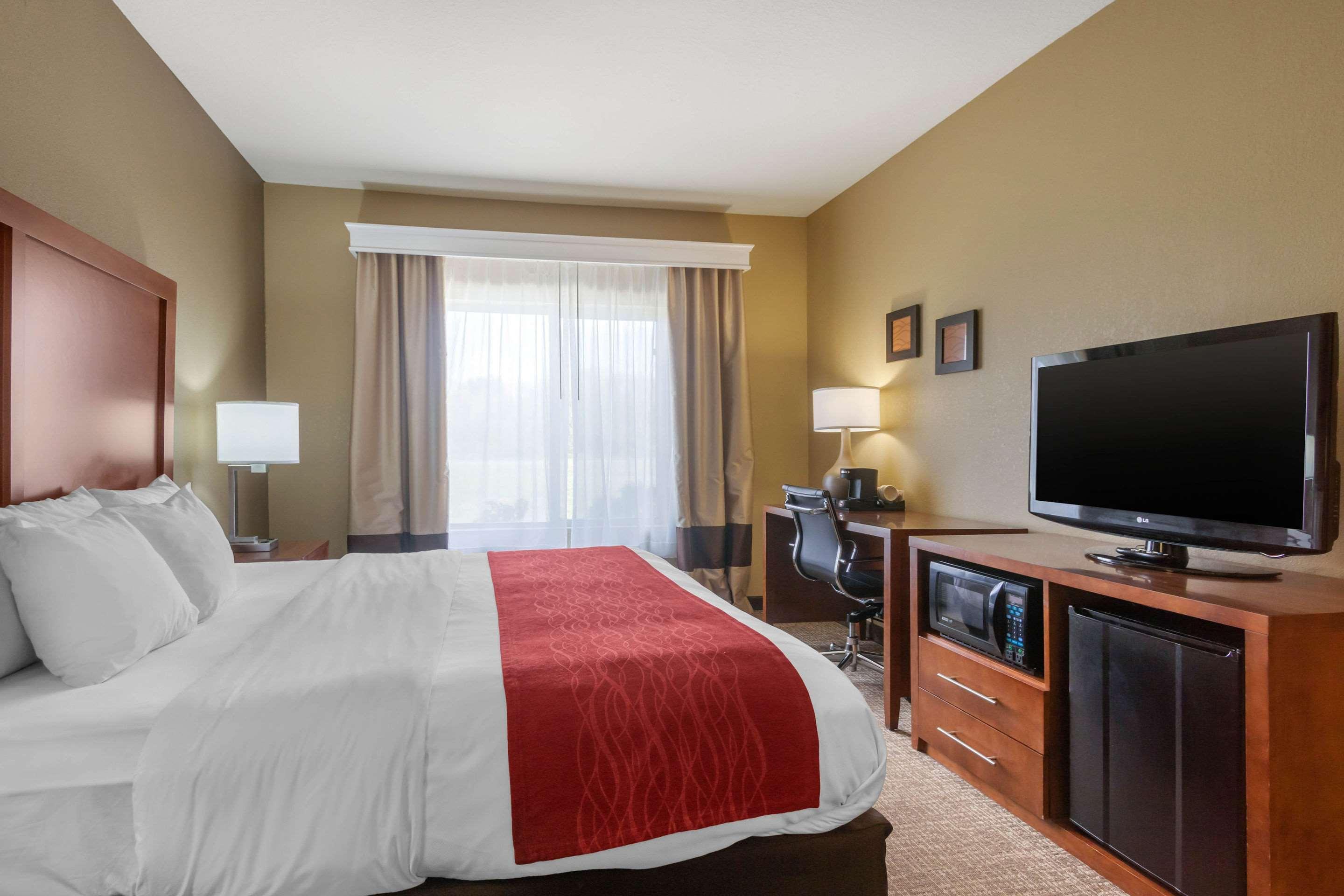 Comfort Inn & Suites Pittsburg Ngoại thất bức ảnh