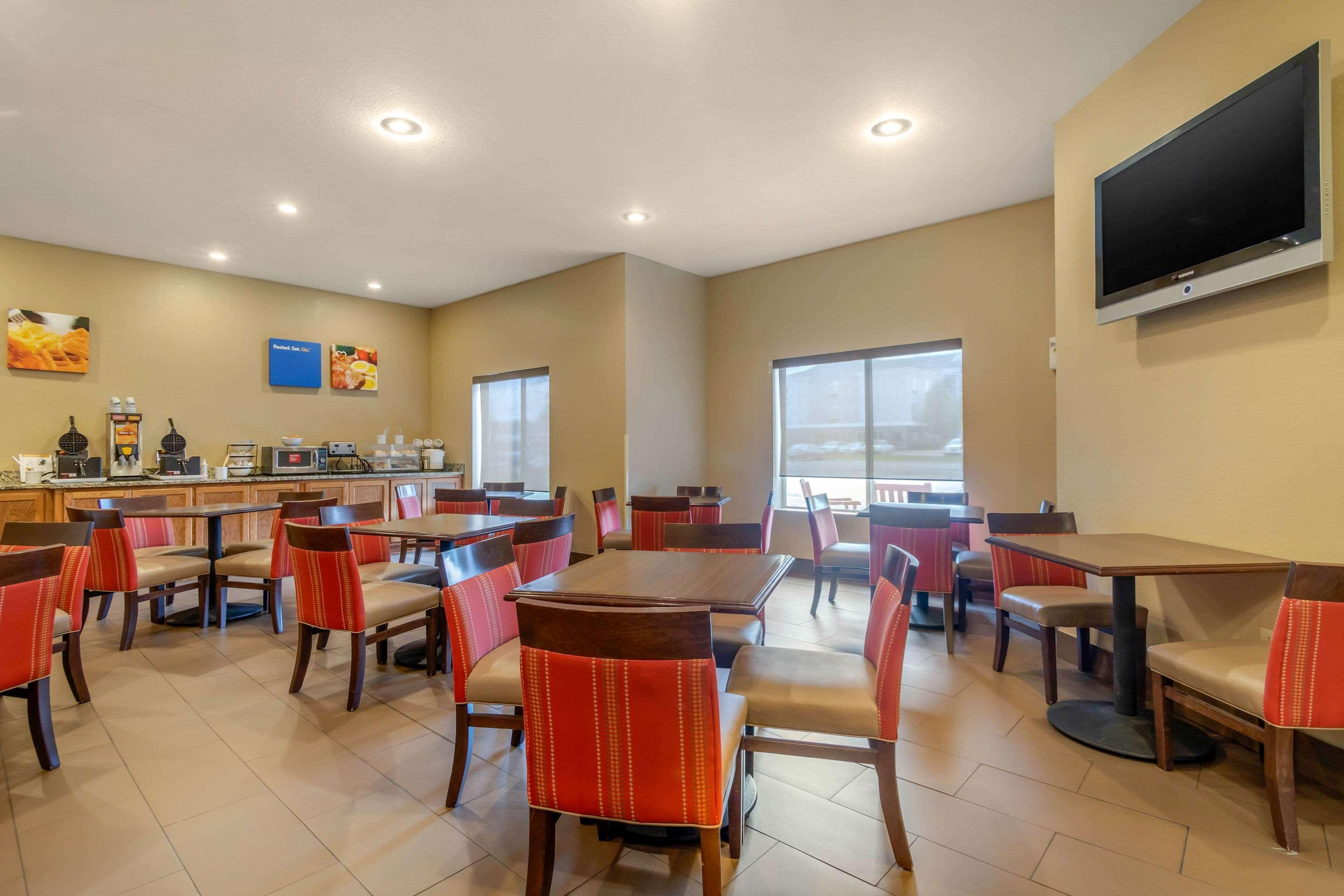 Comfort Inn & Suites Pittsburg Ngoại thất bức ảnh