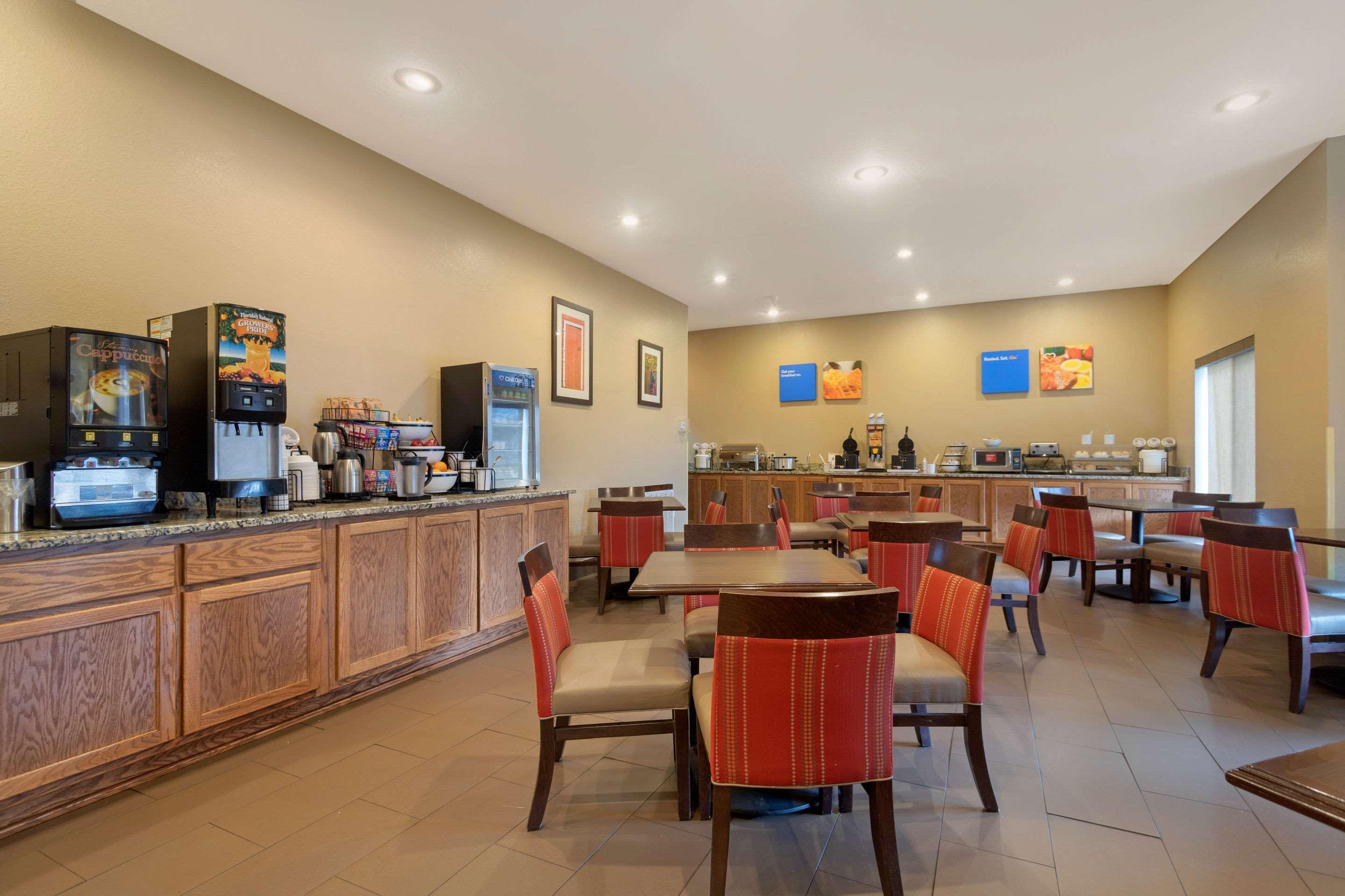 Comfort Inn & Suites Pittsburg Ngoại thất bức ảnh