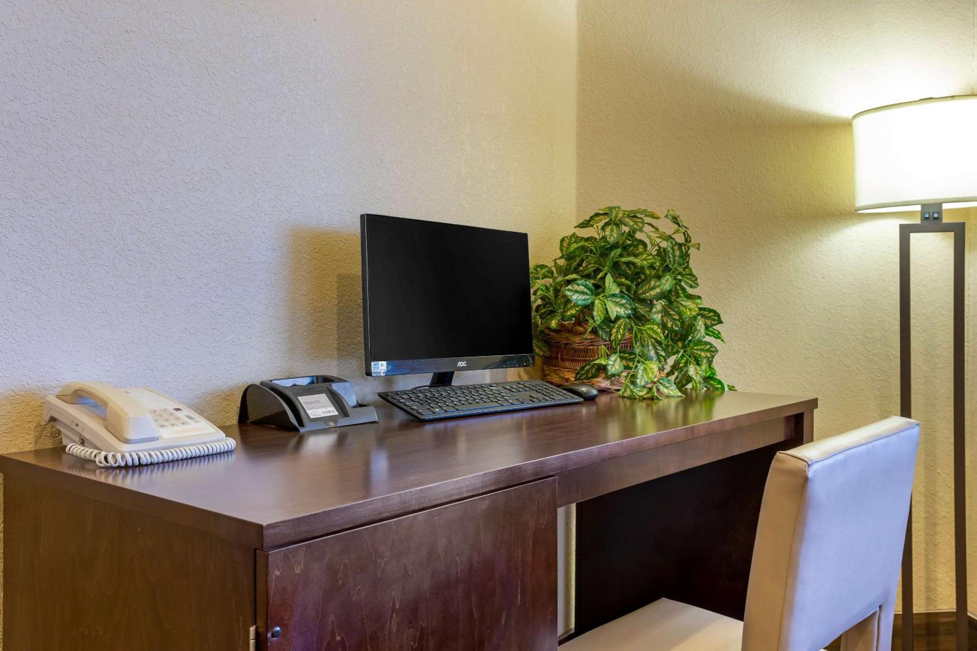 Comfort Inn & Suites Pittsburg Ngoại thất bức ảnh