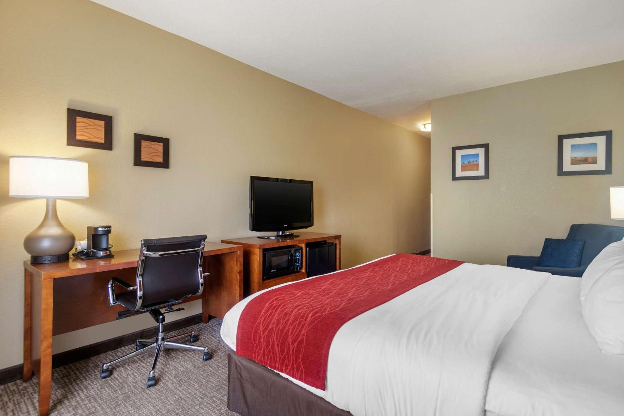 Comfort Inn & Suites Pittsburg Ngoại thất bức ảnh