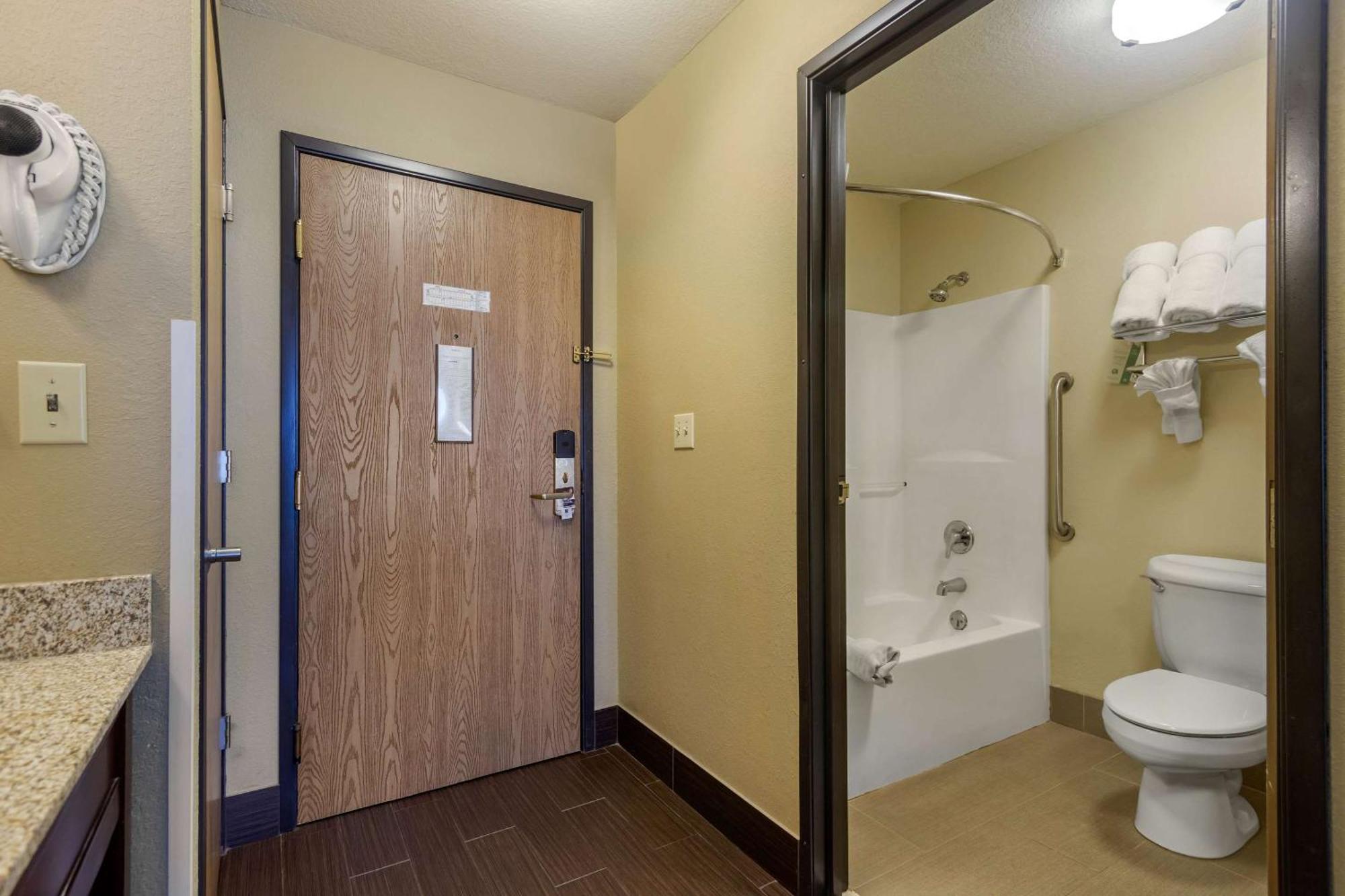 Comfort Inn & Suites Pittsburg Ngoại thất bức ảnh