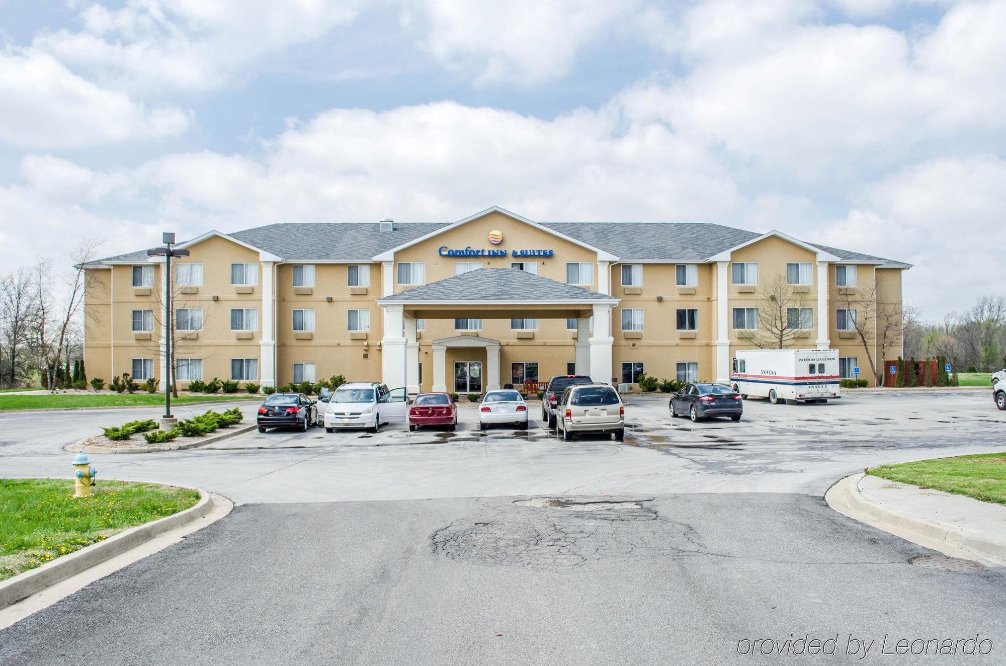 Comfort Inn & Suites Pittsburg Ngoại thất bức ảnh