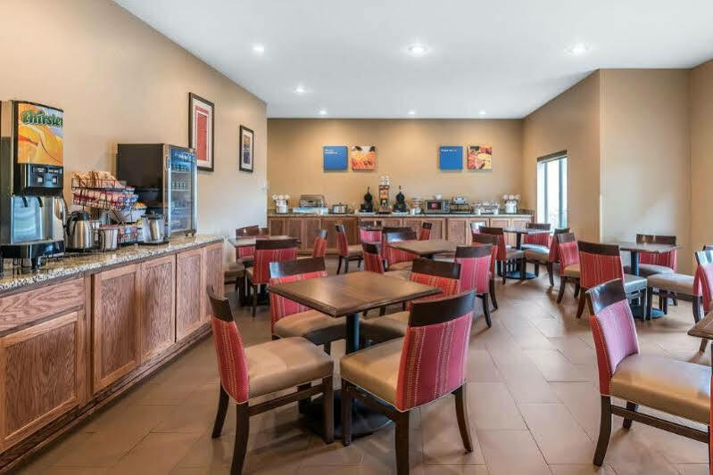 Comfort Inn & Suites Pittsburg Ngoại thất bức ảnh